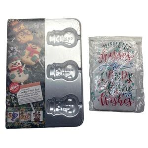 WILTON Vintage Snowman Cookie Treat Pan, New, With Bonus Holiday Treat Bags